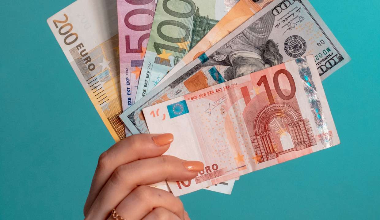 Курс валют на 26 квітня