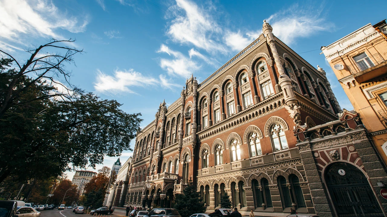 НБУ перерахував кошти зі спецрахунку на потреби військових