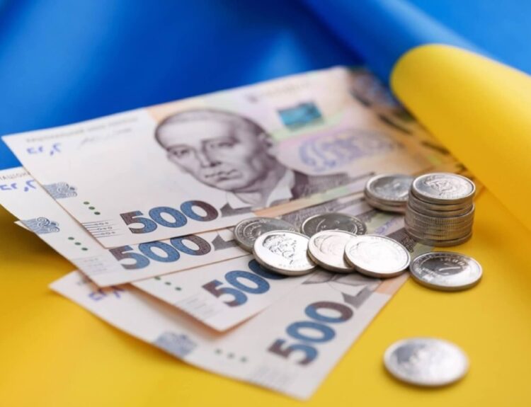 Мінімальну зарплату освітян пропонують збільшити у 2026 році
