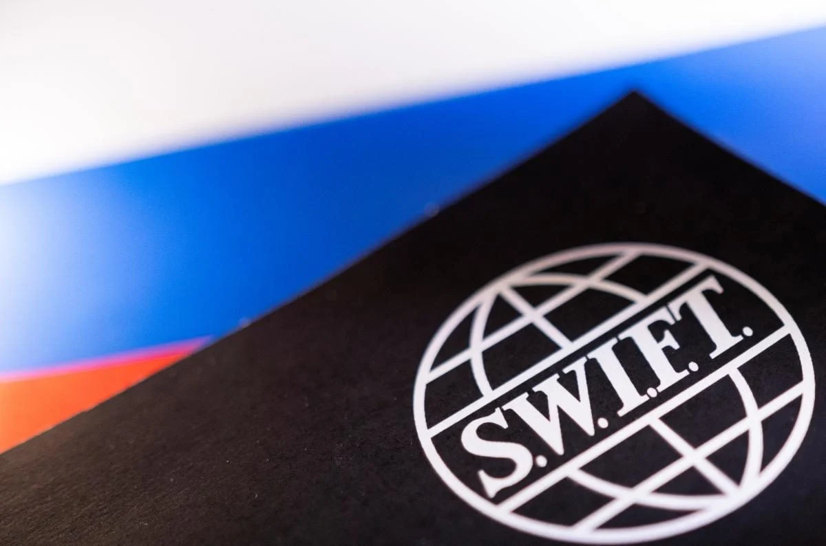 ЄС не планує підключати російські банки до SWIFT на вимогу Кремля / Фото: REUTERS