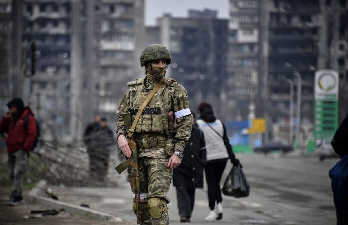 Окупанти передають житло на Луганщині військовим і силовикам / Фото: відкриті джерела
